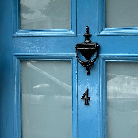 Beautiful Townhouse Next To Royal Victoria Park And Botanical Gardens Within Easy Walking Distance To Bath City Centre Exterior foto